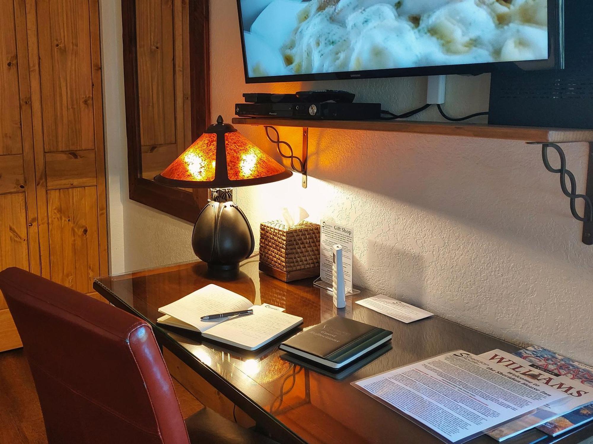Sheridan House Inn- Adult Only Accommodation Williams Εξωτερικό φωτογραφία